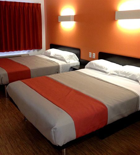 Motel 6-Brownsville, Tx North Екстер'єр фото