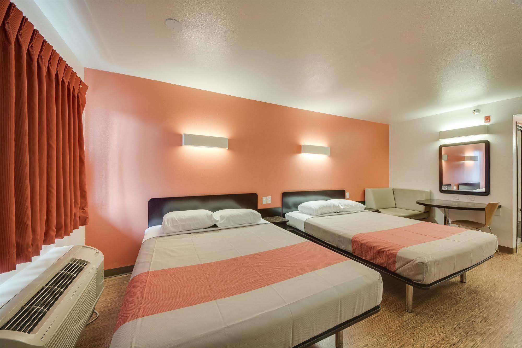 Motel 6-Brownsville, Tx North Екстер'єр фото
