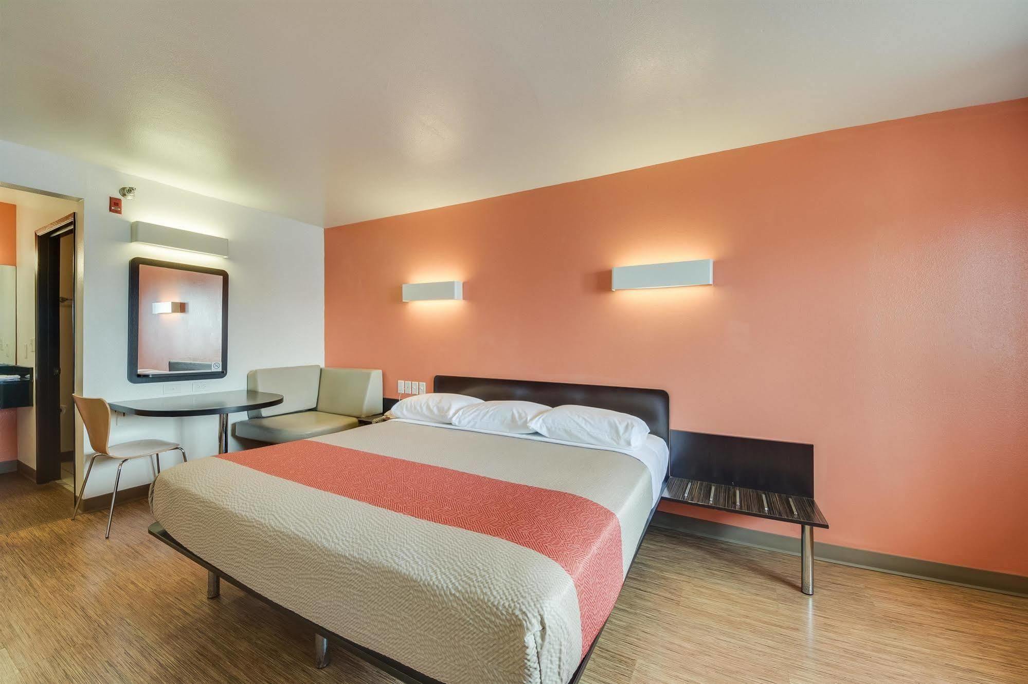 Motel 6-Brownsville, Tx North Екстер'єр фото