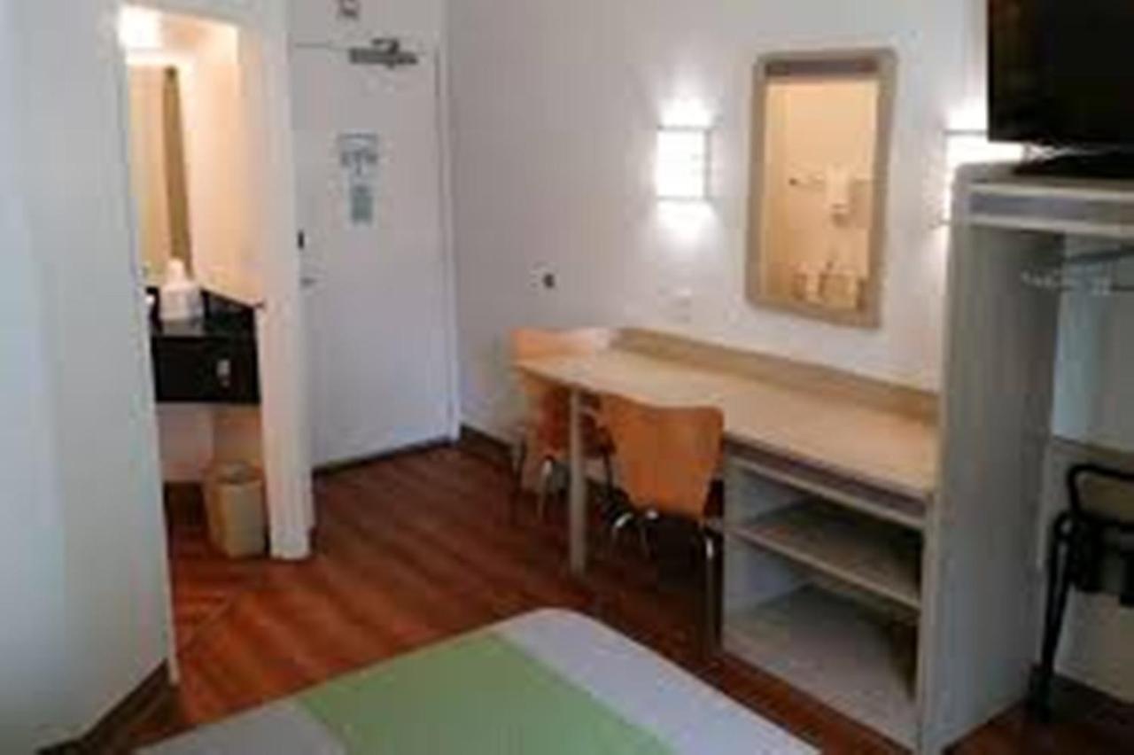 Motel 6-Brownsville, Tx North Екстер'єр фото