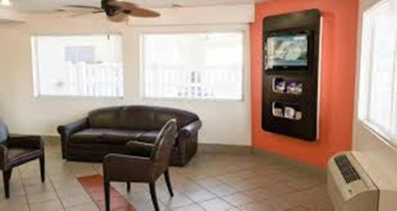 Motel 6-Brownsville, Tx North Екстер'єр фото