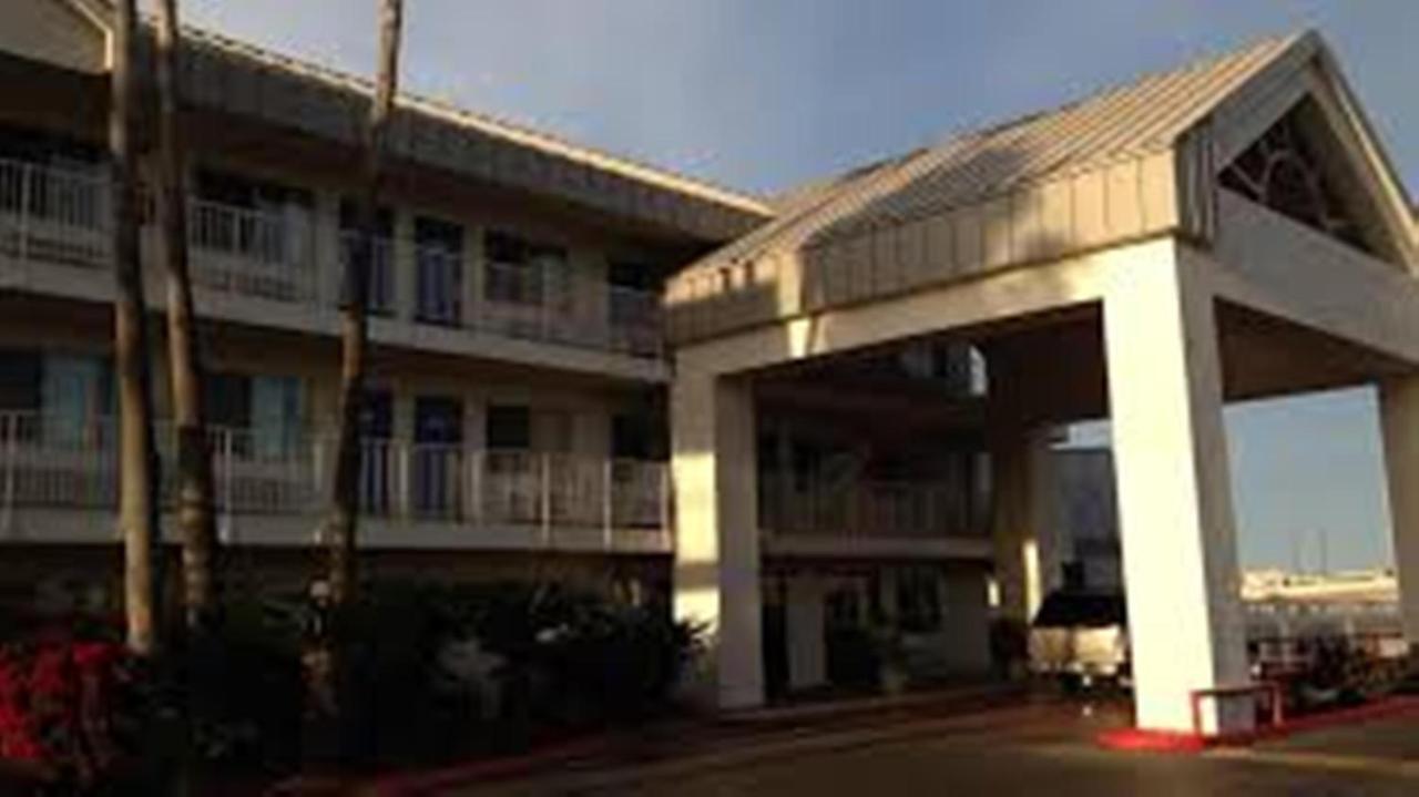 Motel 6-Brownsville, Tx North Екстер'єр фото